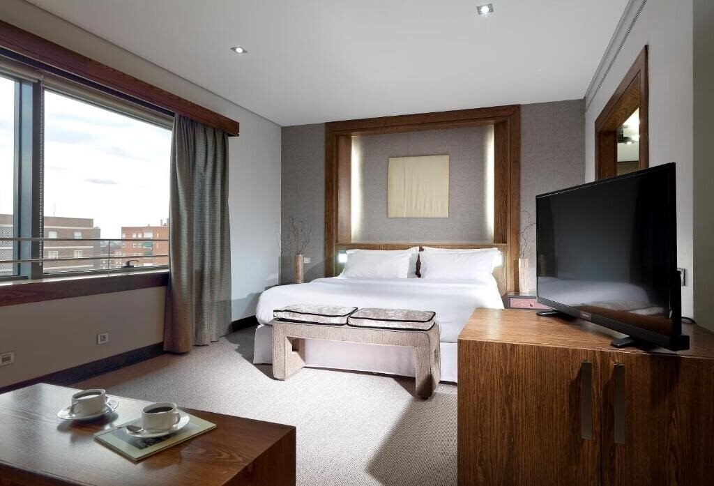 Фото Eurostars Suites Mirasierra 5*