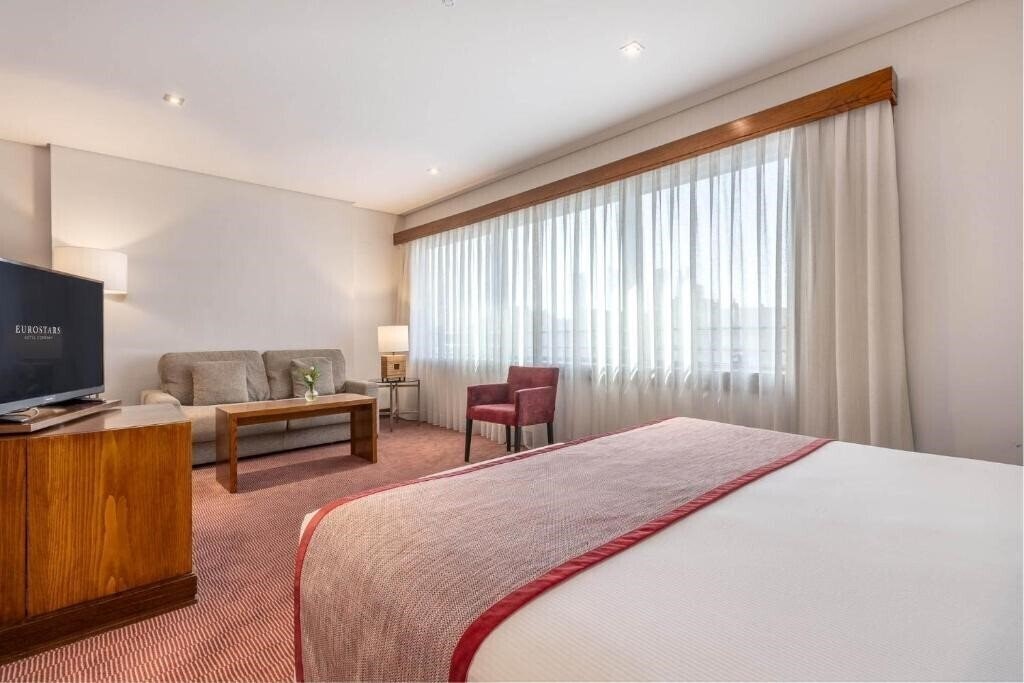 Фото Eurostars Suites Mirasierra 5*