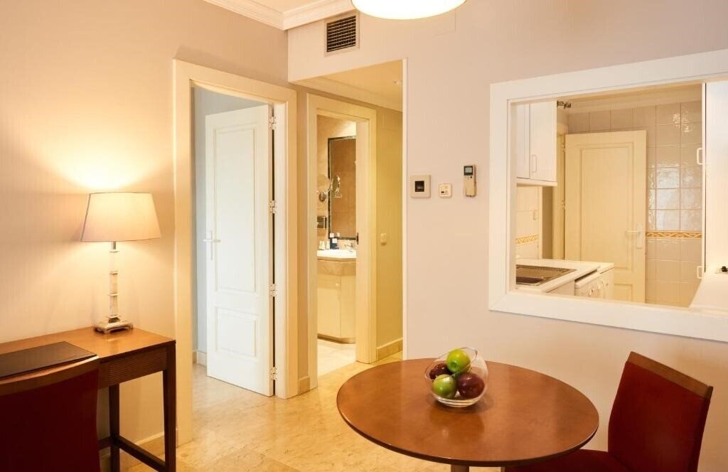 Фотография Barrio de Salamanca Suites 4*