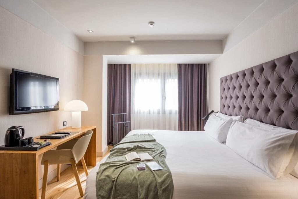 Отель Zenit Abeba Madrid 4*