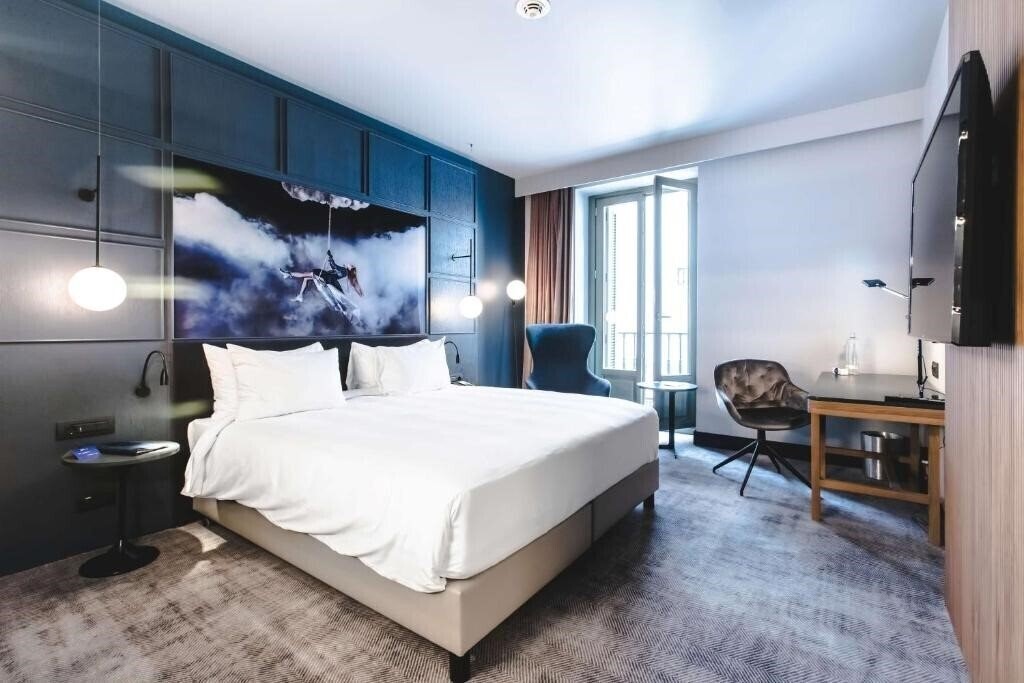 Отель Radisson Blu Madrid Prado Hotel 4*