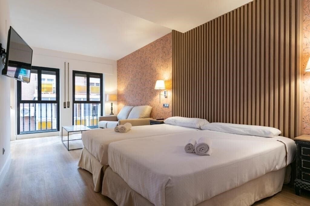Готель Aparthotel Quo Eraso 3*