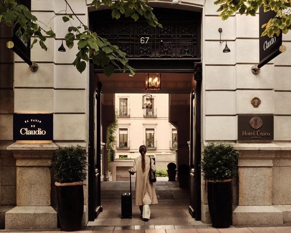 Отель Hotel Unico 5*