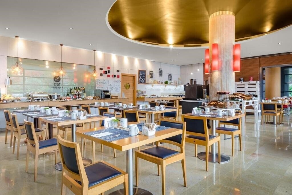 Фотографія Exe Madrid Norte 4*