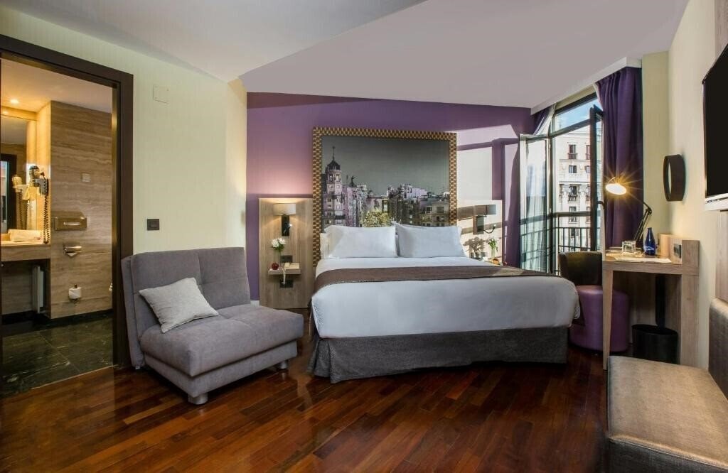 Отель Leonardo Madrid City Center 3*