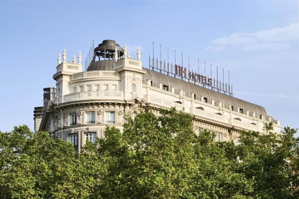 Отель NH Madrid Nacional 4*