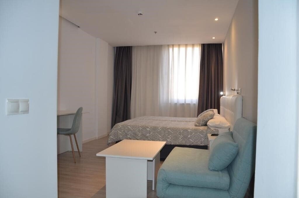 Готель Apartamentos Andromeda 2*