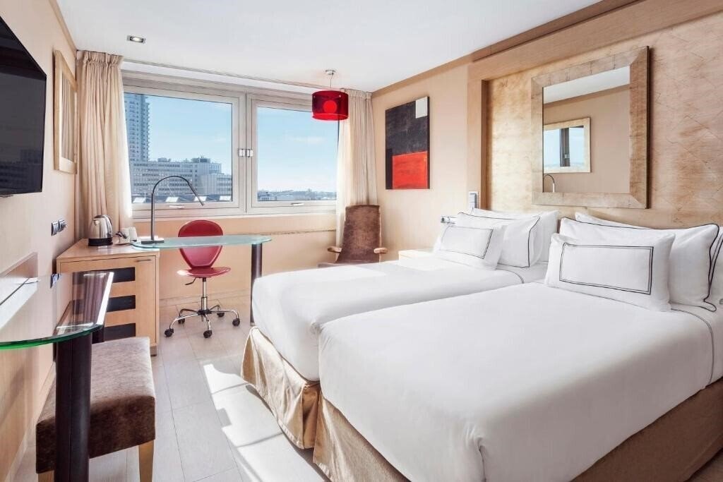 Фото Melia Madrid Princesa 5*