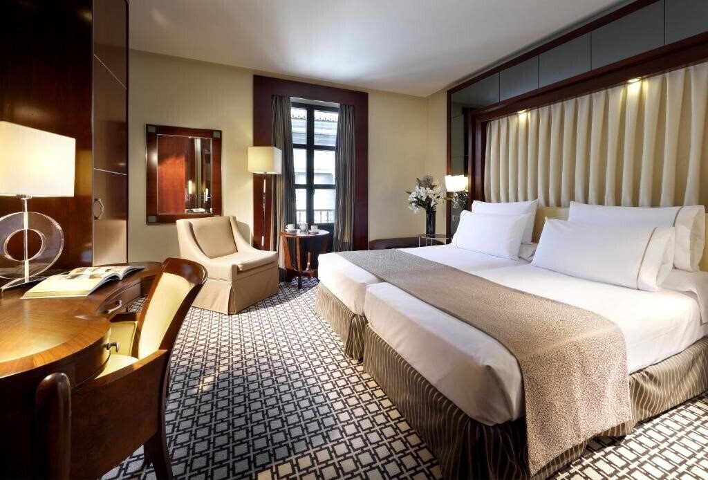 Фото Eurostars Gran Via 4*
