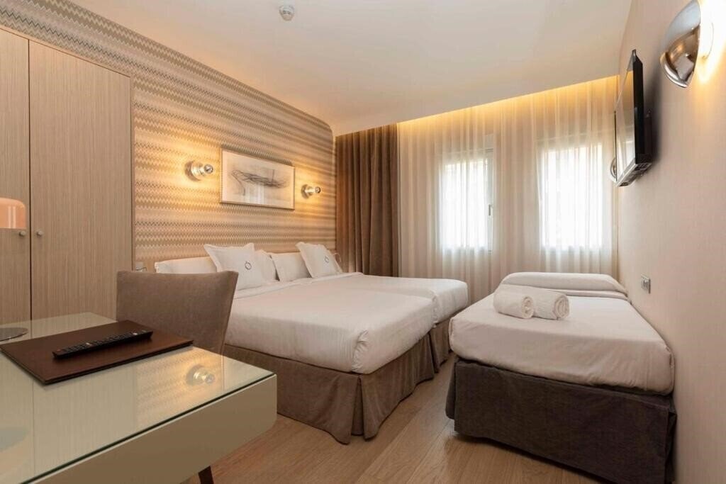 Картинка Opera 4*
