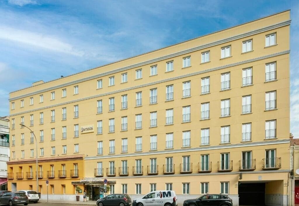 Отель Sercotel Alcala 611 4*