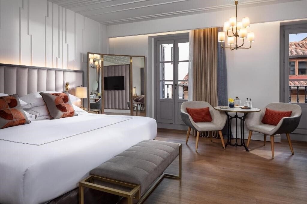 Готель Gran Hotel Ingles 5*