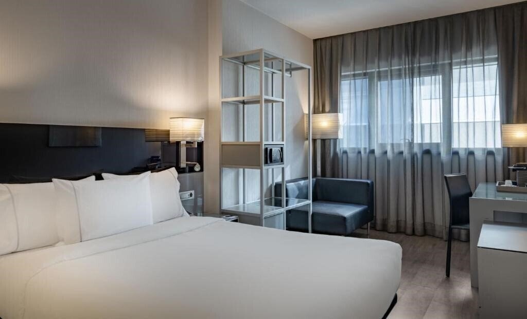 Фото Ac Hotel Atocha by Marriott 4*