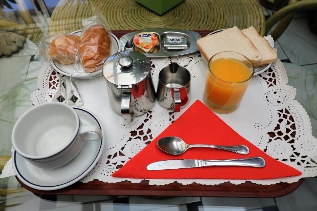 Фото Hispano Argentino Gran Via Hostal 3*