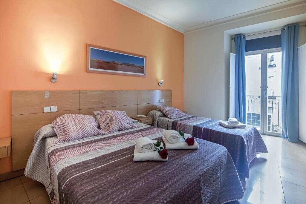 Фотография Hostal Inter Puerta Del Sol 3*