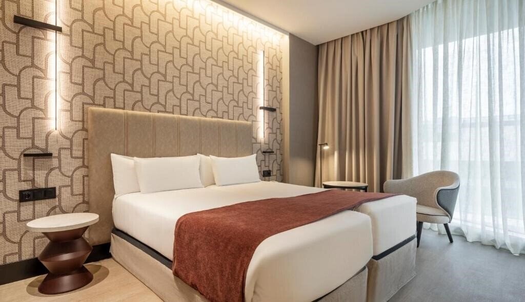 Фотографія Ilunion Atrium 4*