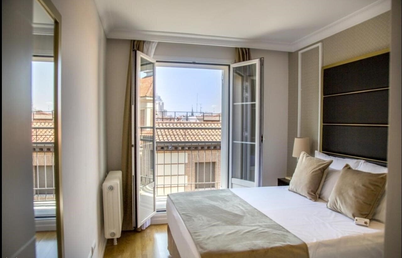 Готель TGH Gran Via Apartments 4*