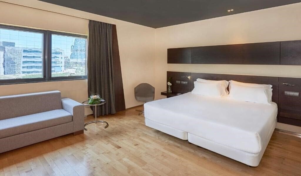 Фотографія NH Las Tablas 4*