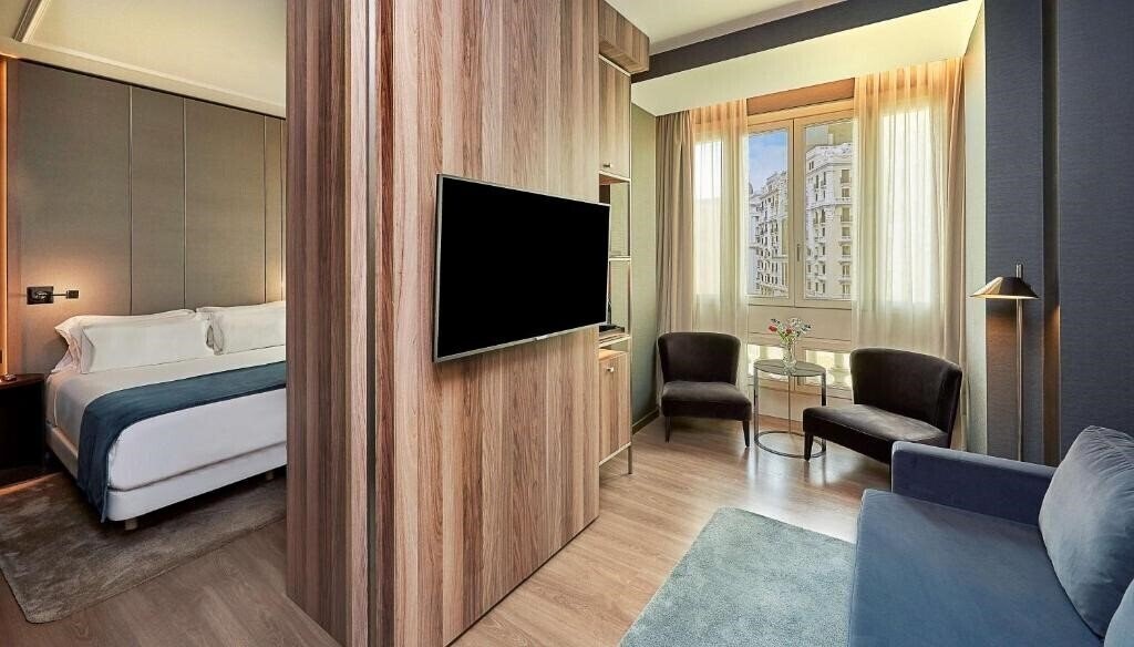 Фото Nh Collection Madrid Gran Via 4*