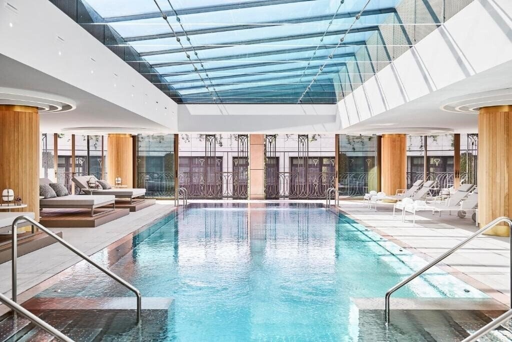 Фотографія Four Seasons Hotel Madrid 5*