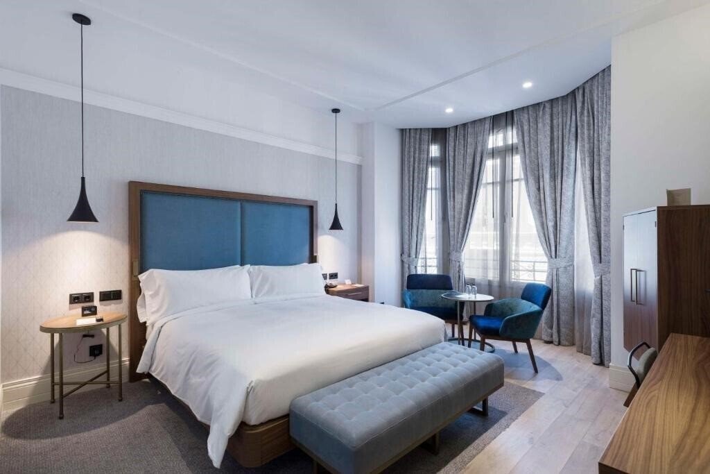 Фотографія Doubletree by Hilton Madrid-Prado 4*