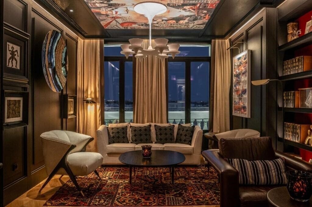 Готель Hotel Montera Madrid, Curio Collection by Hilton 5*