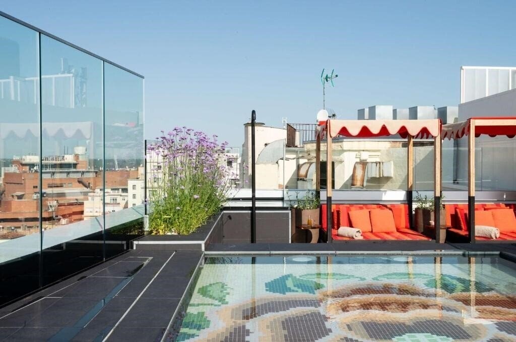 Фотографія Hotel Montera Madrid, Curio Collection by Hilton 5*