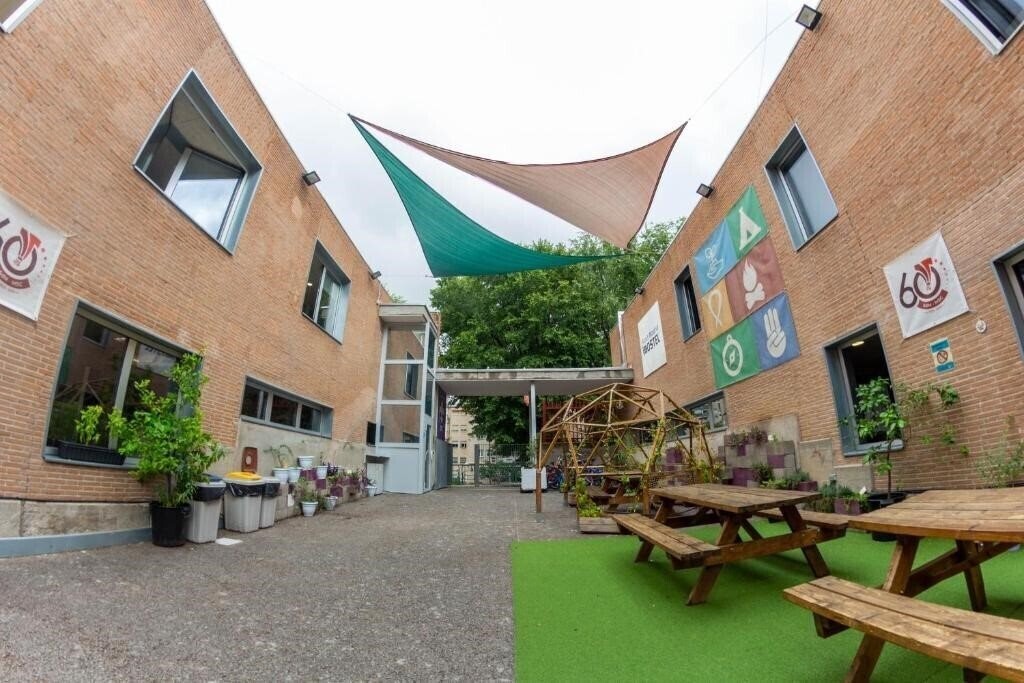 Картинка Scout Madrid Hostel 4*