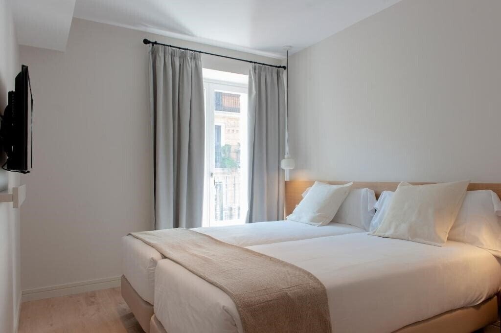 Отель Mh Apartments Central Madrid 4*