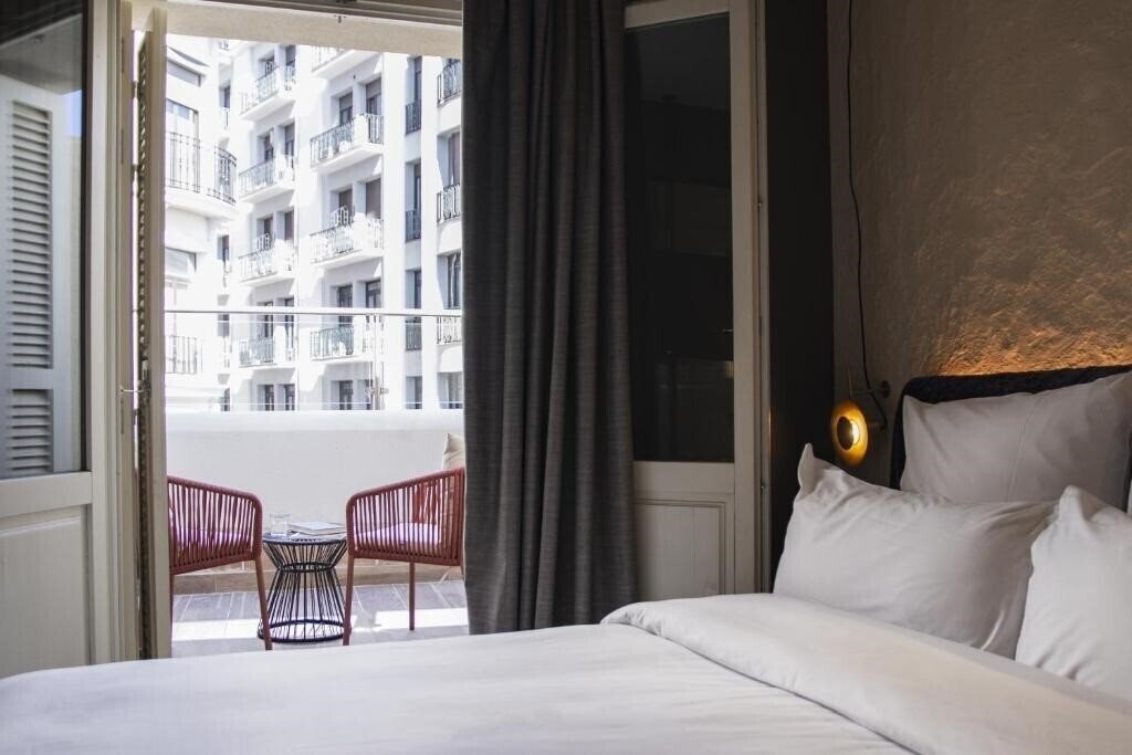 Готель Letoh Letoh Gran Via 3*