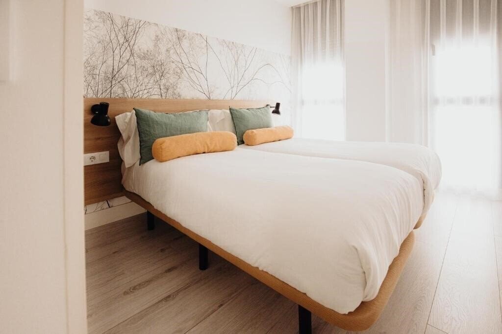 Фото Aspasios Atocha Apartments 4*