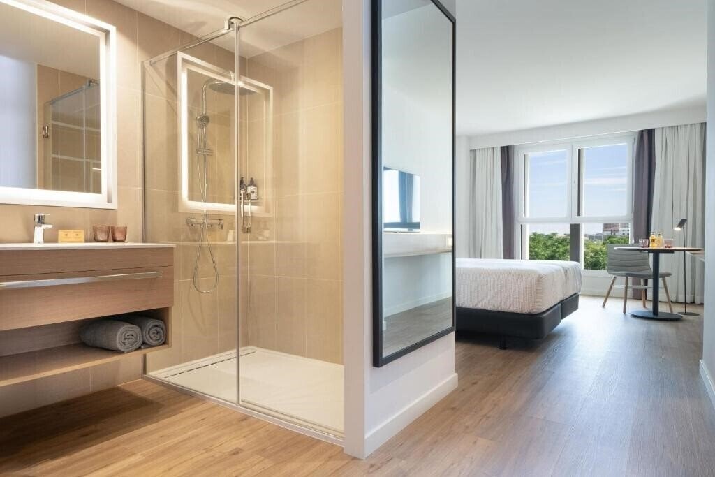 Картинка Innside by Melia Madrid Valdebebas 4*