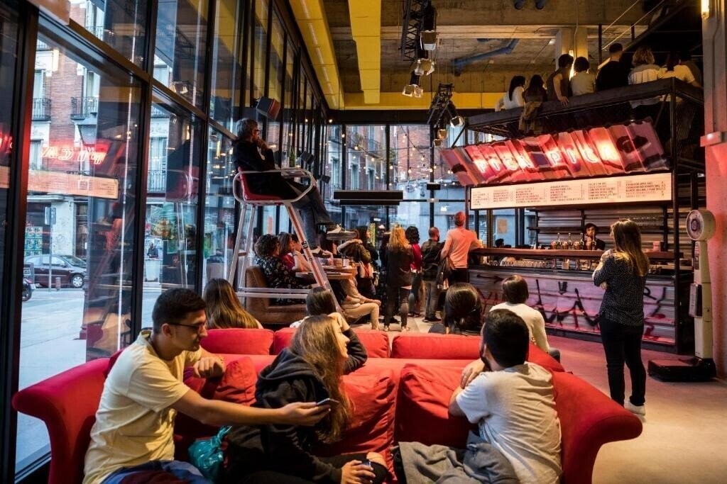 Готель Bastardo Hostel 2*