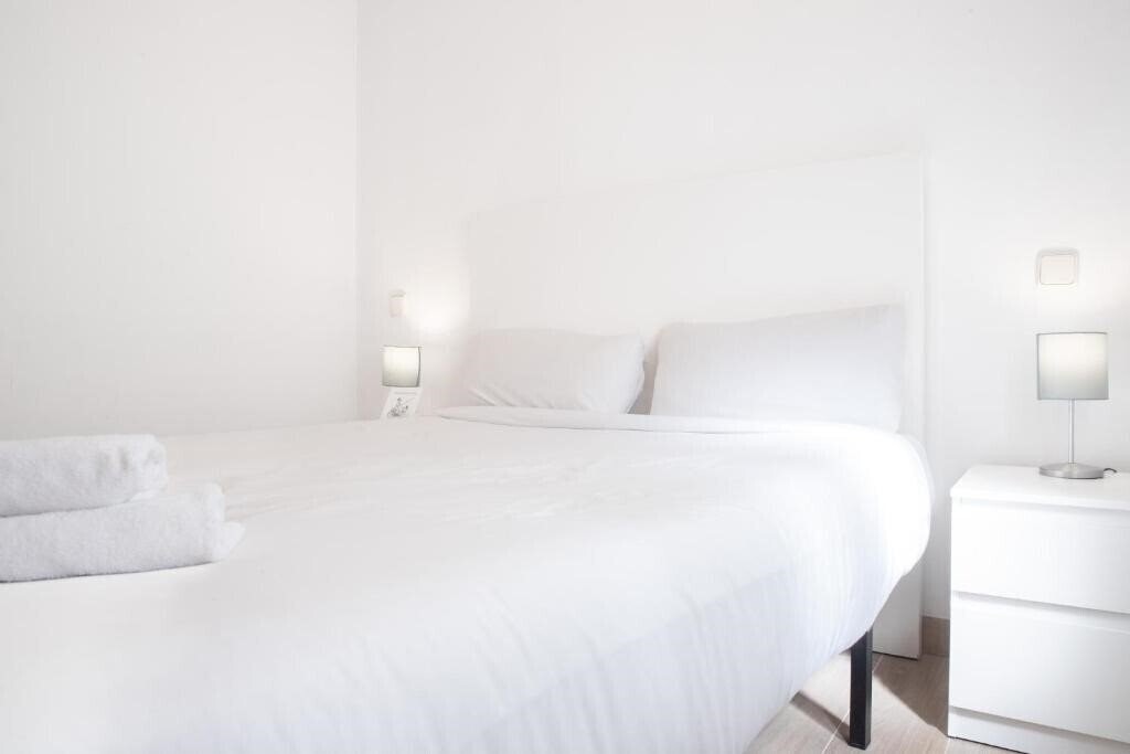 Фотографія Alterhome Apartamento Ifema 3*