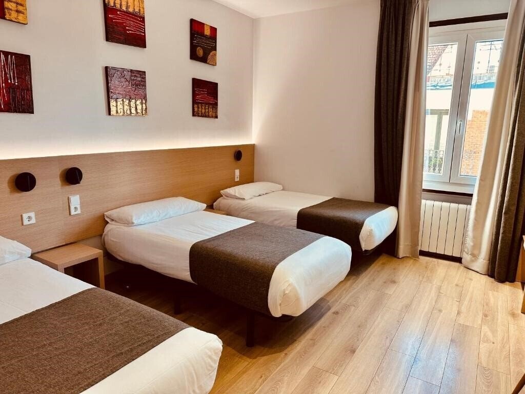 Картинка Hostal Abadia Madrid 3*