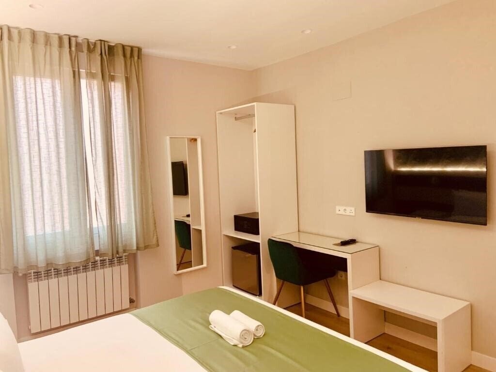 Фото Hostal Abadia Madrid 3*