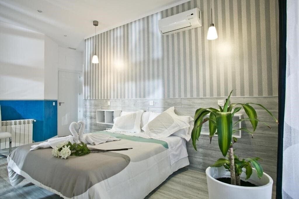 Отель Hostal Main Street Madrid 3*