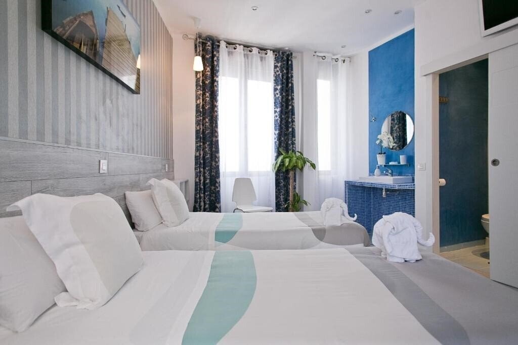 Фото Hostal Main Street Madrid 3*