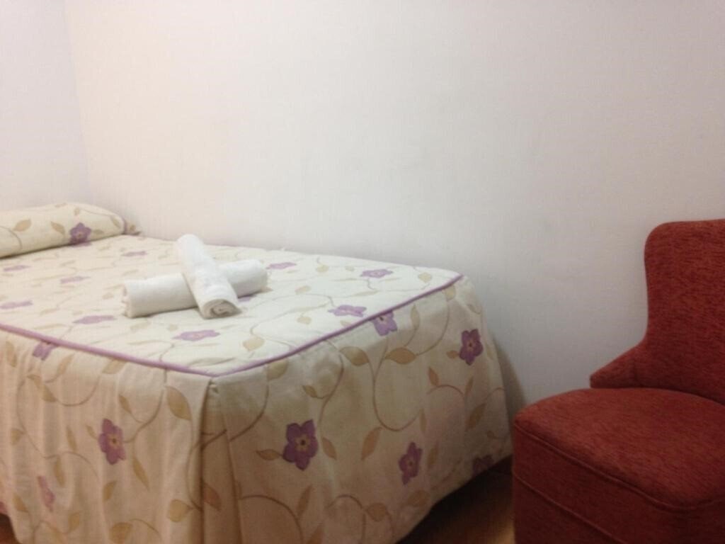 Фотографія Hostal Nersan IІ 3*
