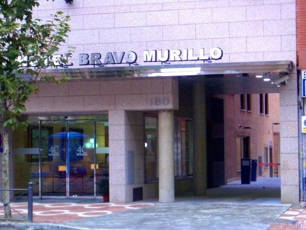 Готель 4C Bravo Murillo 2*