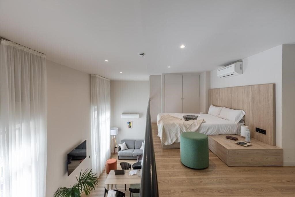 Отель Libere Madrid Palacio Real 3*
