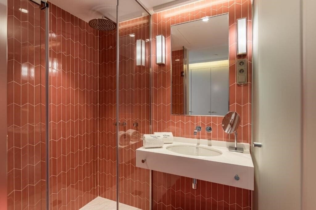 Картинка Room Mate Macarena - Gran Via 3*