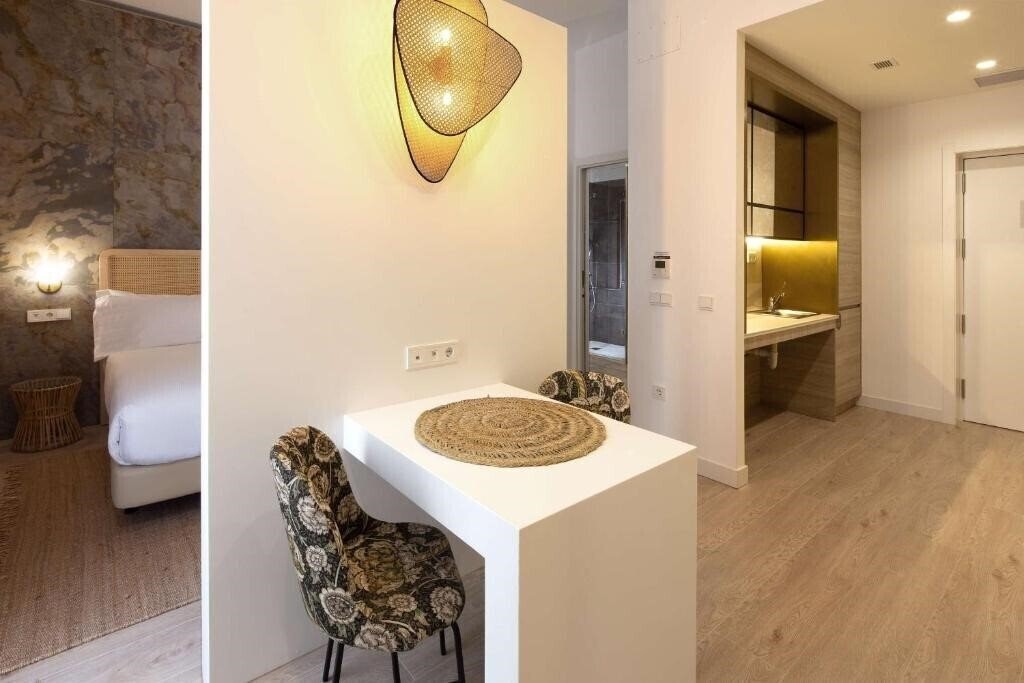 Фотография Atocha Hotel Madrid, Tapestry Collection by Hilton 4*