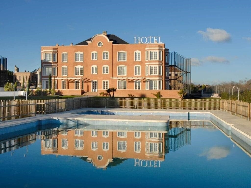 Отель Exe Zarzuela Park 3*