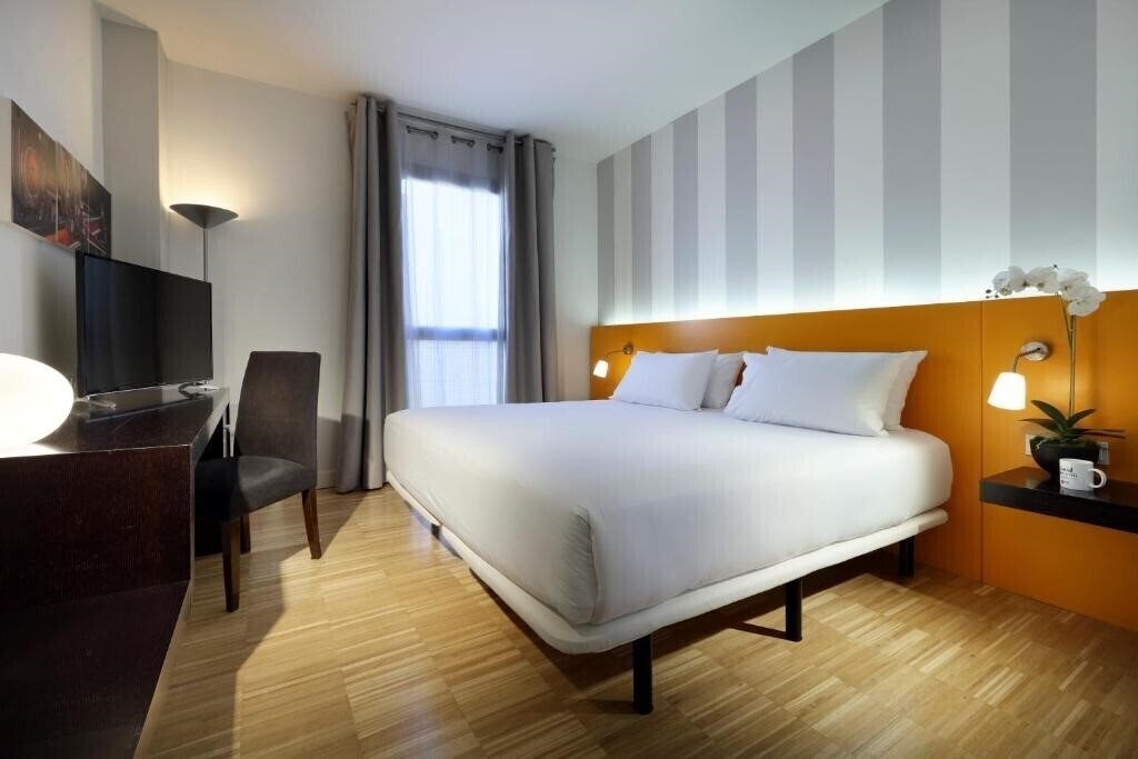 Отель Exe Tres Cantos 4*
