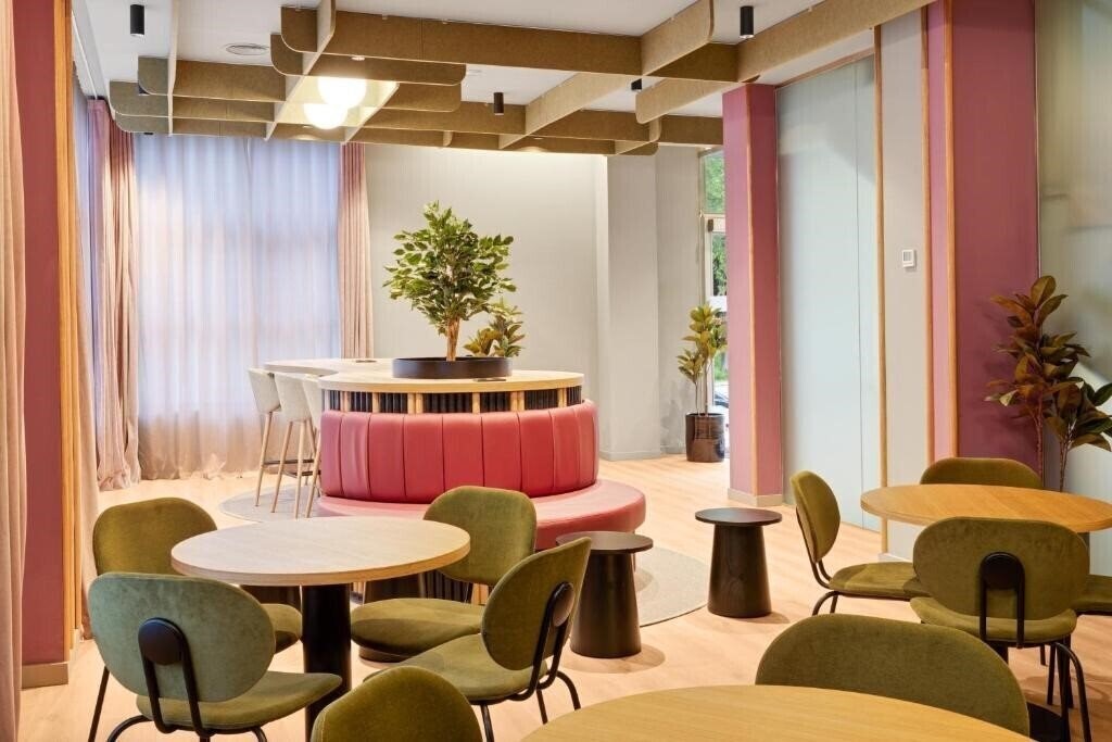 Отель B&B Hotel Madrid Fuenlabrada 3*