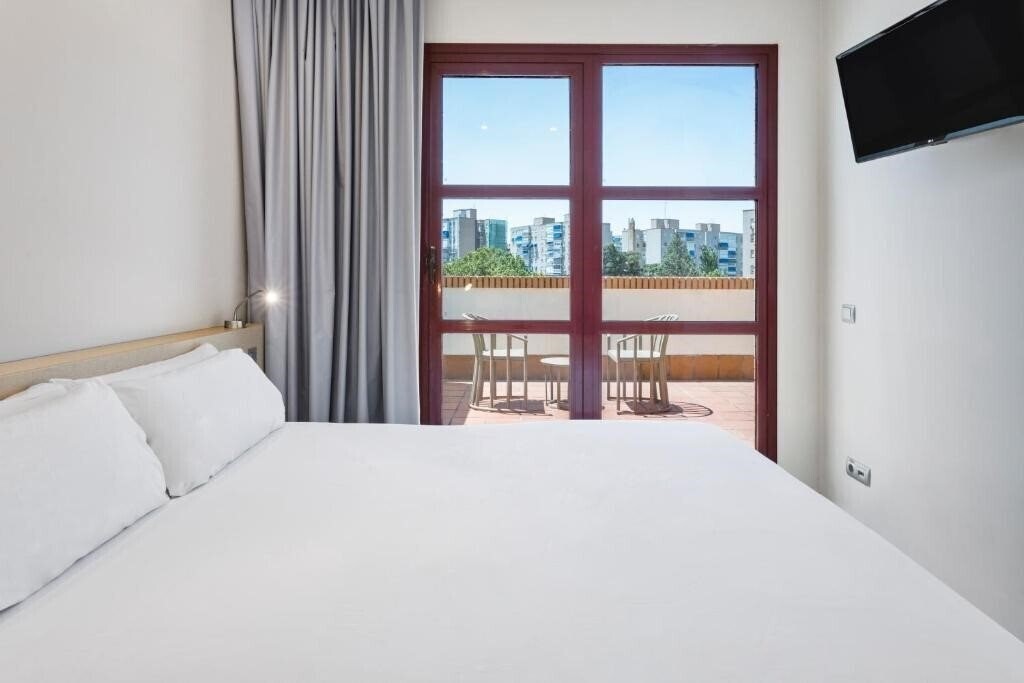 Фото B&B Hotel Madrid Fuenlabrada 3*