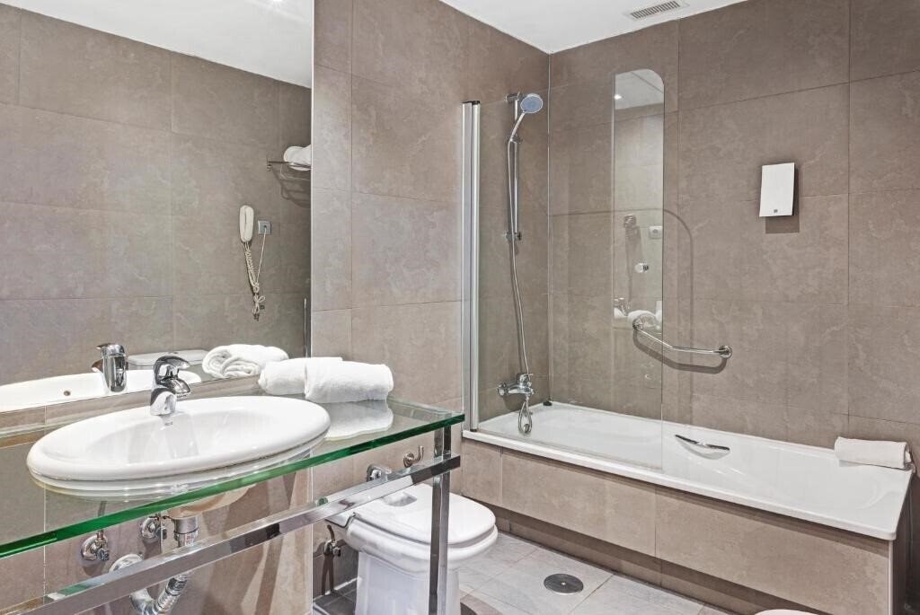Фотография B&B Hotel Madrid Fuenlabrada 3*