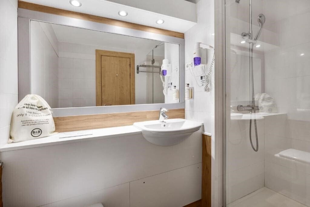 Фотографія B&B Hotel Madrid Las Rozas 3*