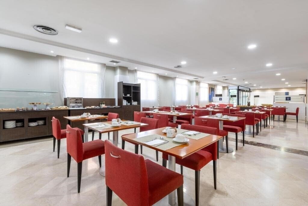 Изображение Crisol Leganes 3*